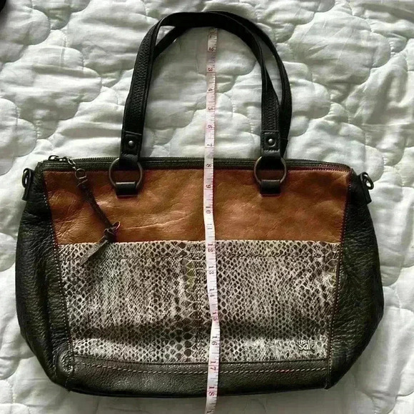 The Sak Two Way Tote Handbag Large  Leather Brown Snake Pattern. - Picture 13 of 13